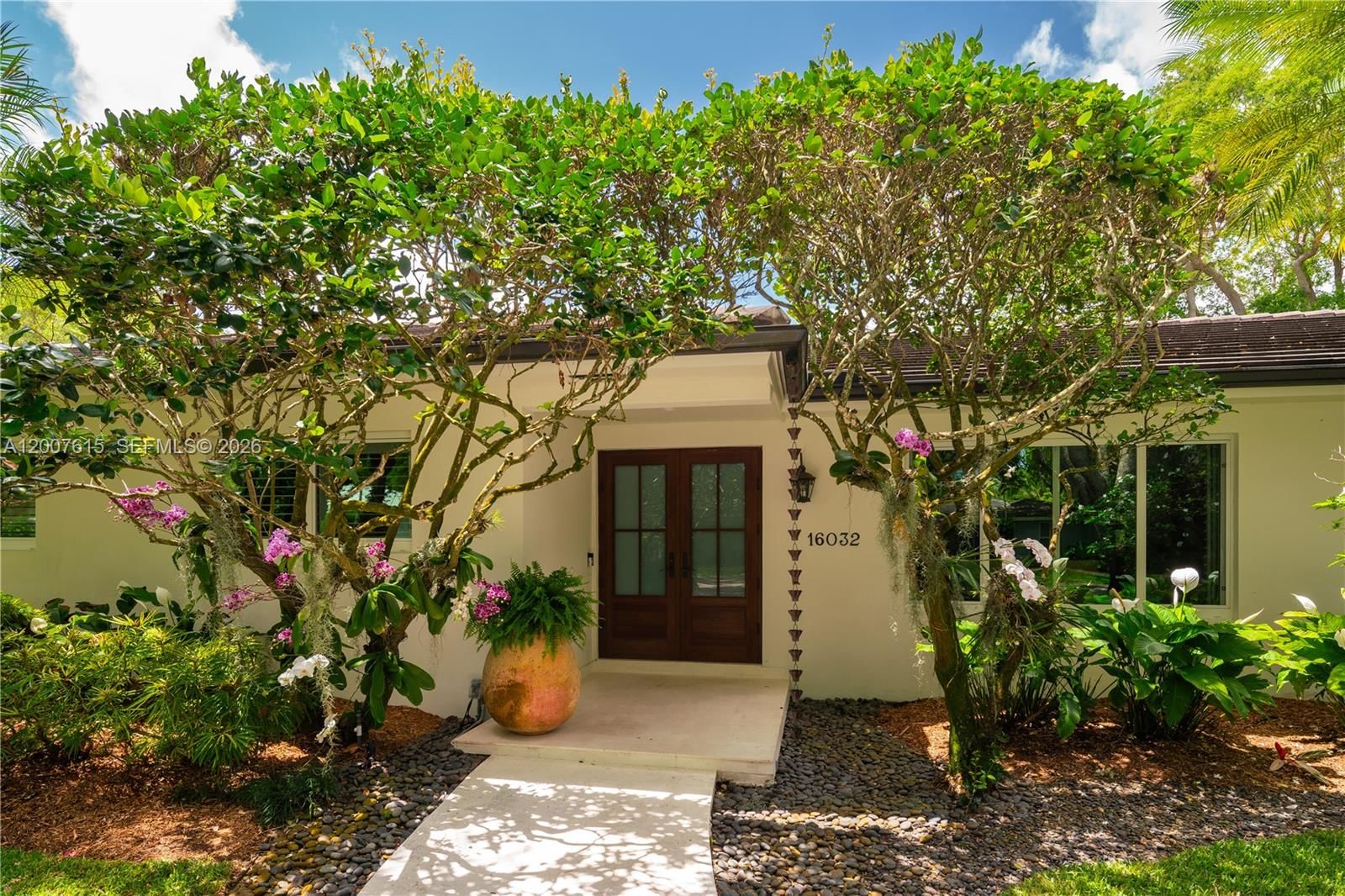 Real estate property located at 16032 74th Pl, Miami-dade, Paris Manor East, Palmetto Bay, FL