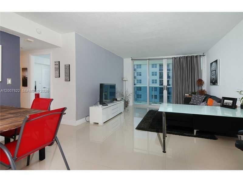 Real estate property located at 7501 Treasure Dr #8C, Miami-dade, Treasures On The Bay Ii C, North Bay Village, FL