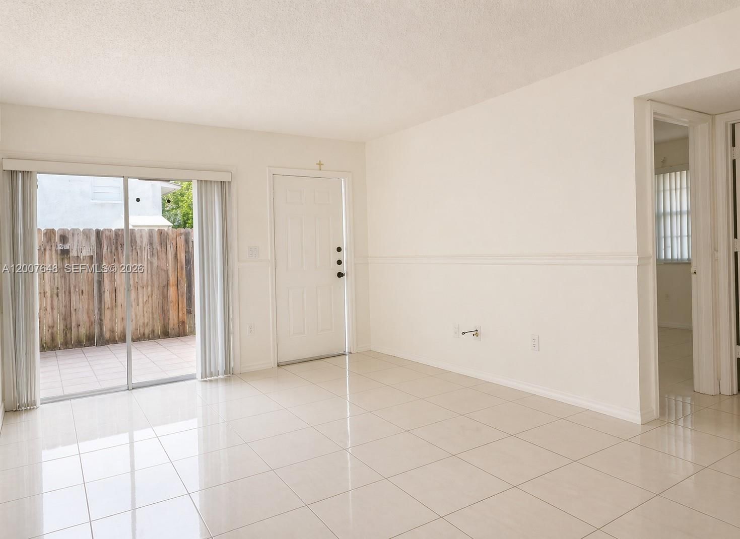 Real estate property located at 15400 81st Cir Ln #1011, Miami-dade, Tennis View Condo Ph I, Miami, FL