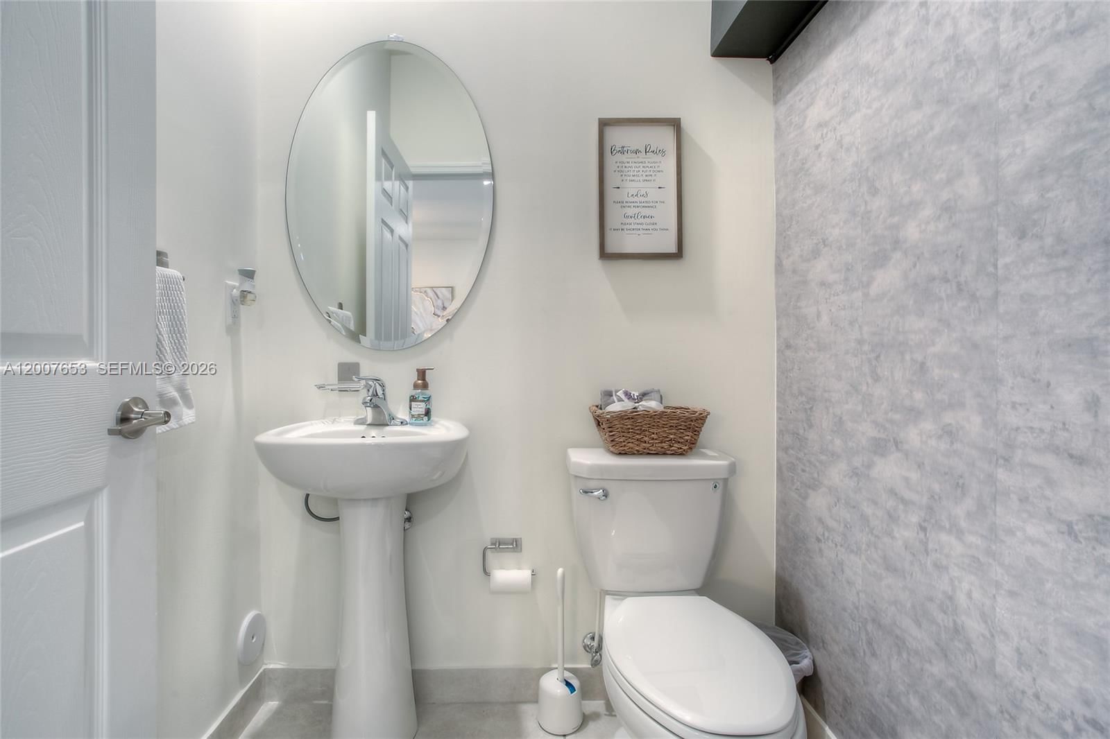 Real estate property located at 11017 33rd Way, Miami-dade, Aquabella North Replat, Hialeah, FL