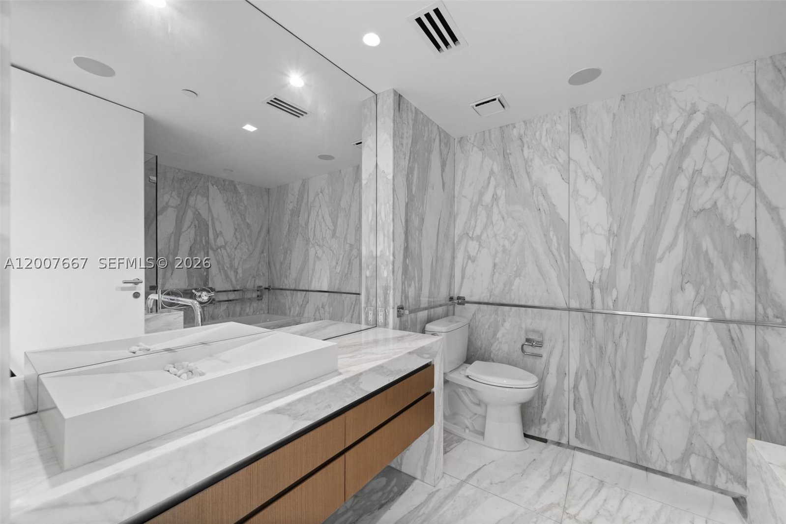Real estate property located at 9999 Collins Ave #6J, Miami-dade, Bal Harbour Tower Condo, Bal Harbour, FL