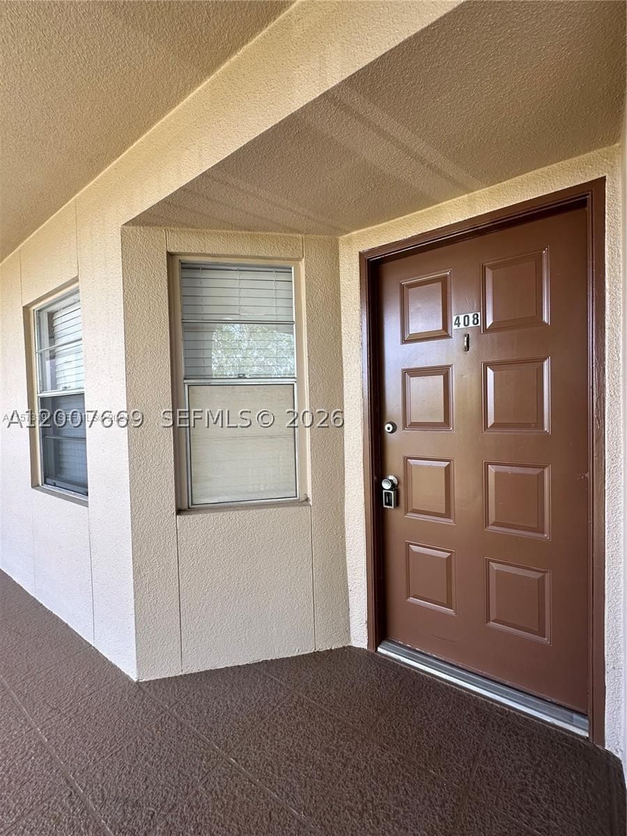 Real estate property located at 1300 124th Ter #408P, Broward, Cambridge At Century Vill, Pembroke Pines, FL