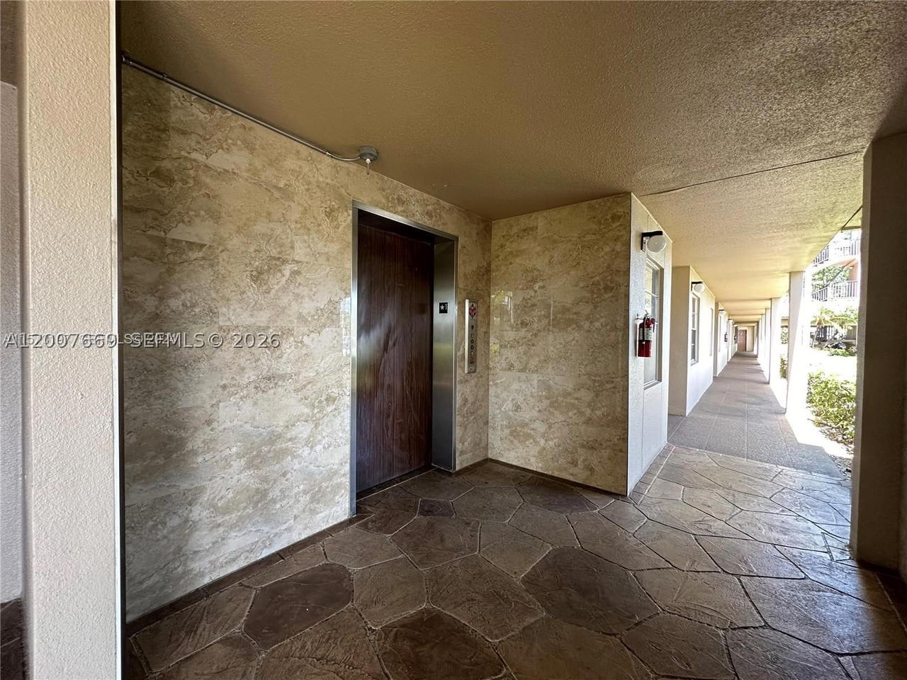 Real estate property located at 1300 124th Ter #408P, Broward, Cambridge At Century Vill, Pembroke Pines, FL