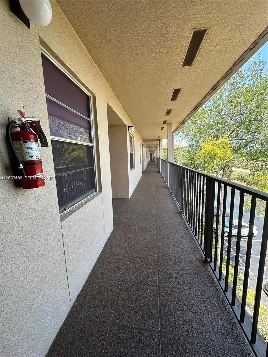 Real estate property located at , Broward, Cambridge At Century Vill, Pembroke Pines, FL