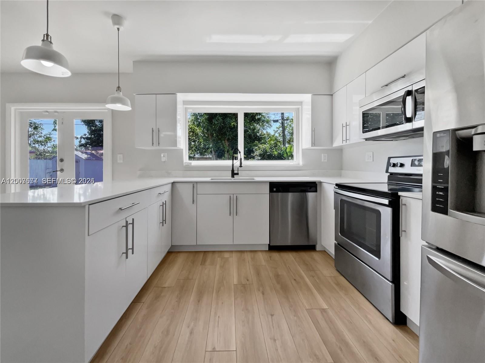 Real estate property located at 524 160th St, Miami-dade, Fulford Highlands 3 Addn, Miami, FL