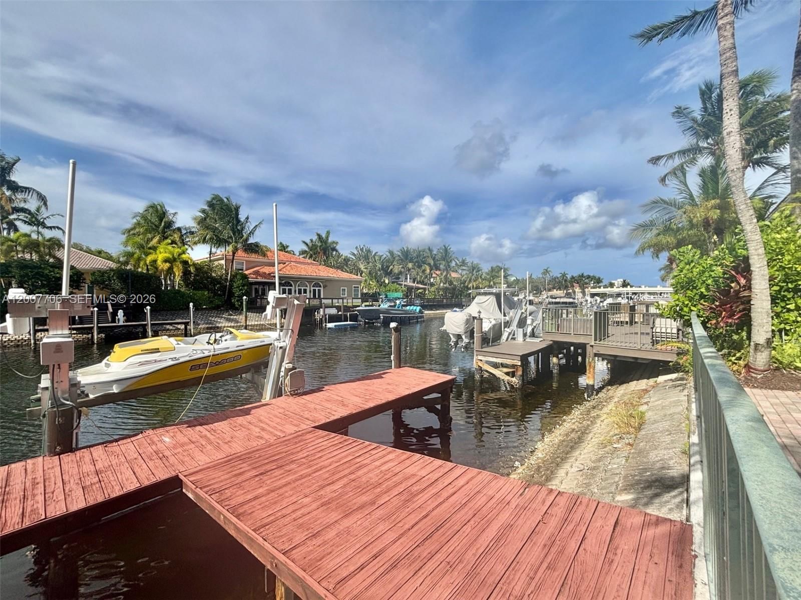 Real estate property located at 1141 Waterside Ln, Broward, Three Islands 3rd Section, Hollywood, FL