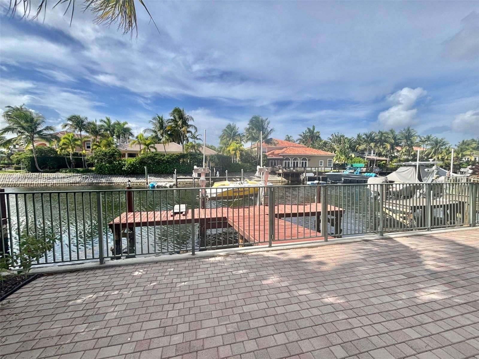 Real estate property located at 1141 Waterside Ln, Broward, Three Islands 3rd Section, Hollywood, FL