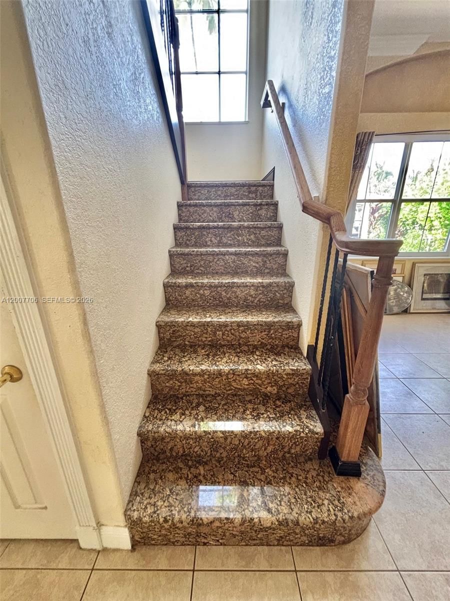 Real estate property located at 1141 Waterside Ln, Broward, Three Islands 3rd Section, Hollywood, FL