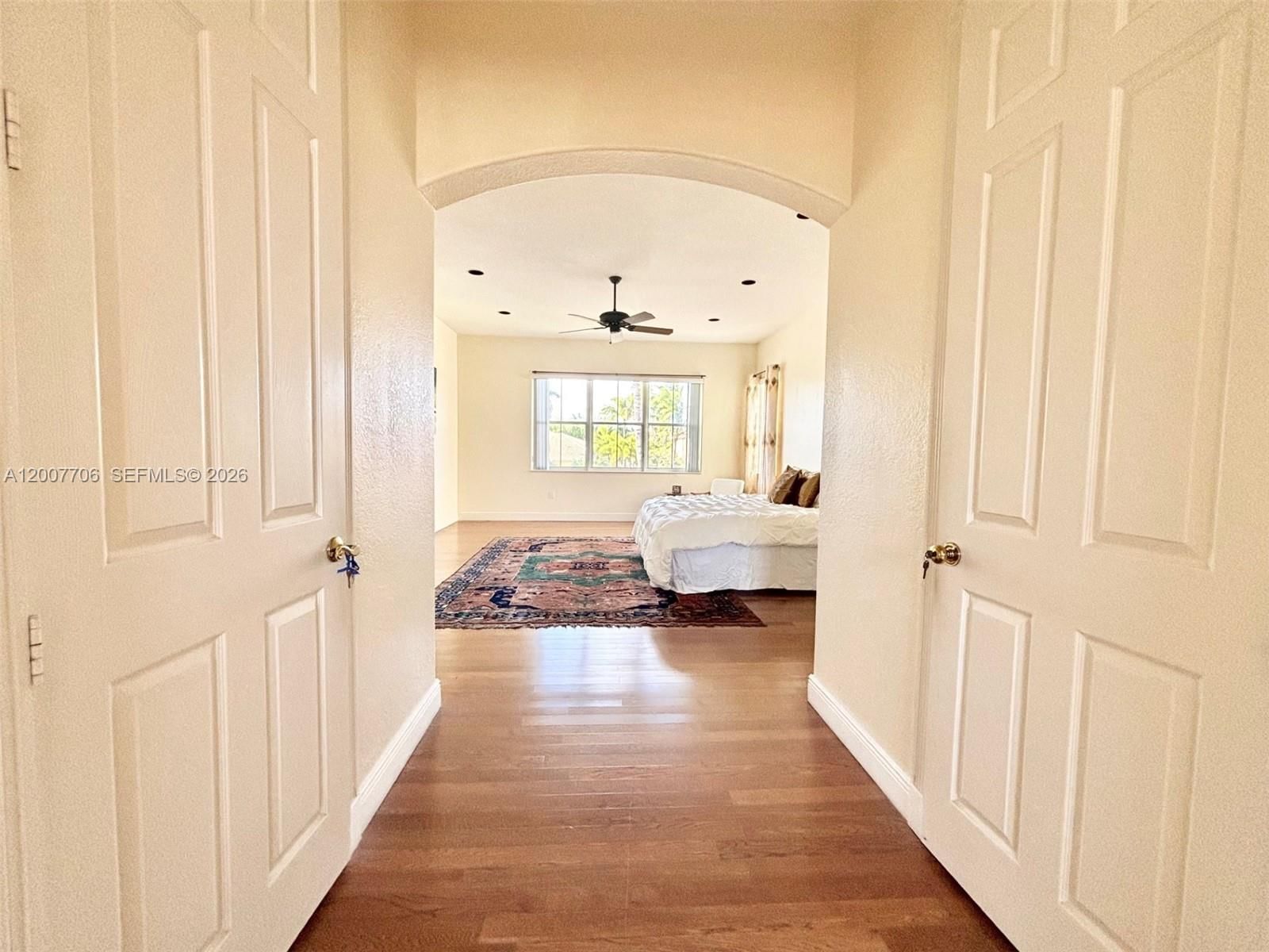 Real estate property located at 1141 Waterside Ln, Broward, Three Islands 3rd Section, Hollywood, FL