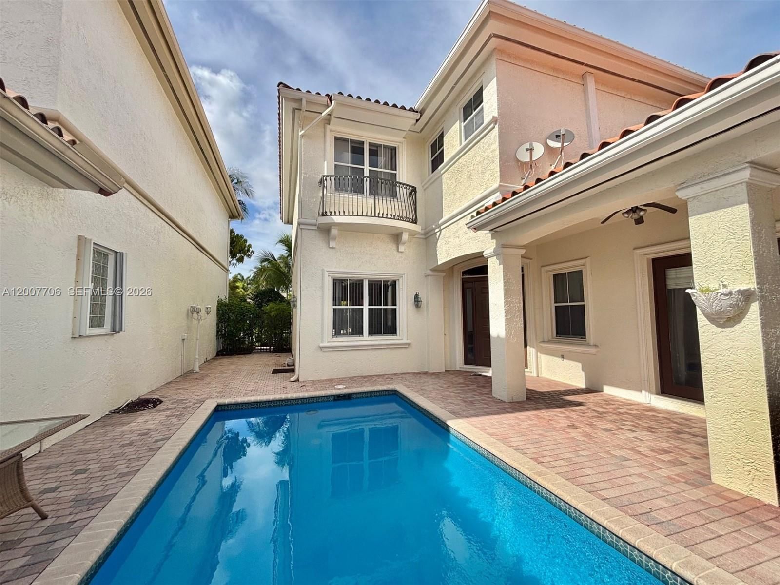 Real estate property located at 1141 Waterside Ln, Broward, Three Islands 3rd Section, Hollywood, FL