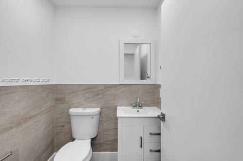 Real estate property located at 13770 192nd St, Miami-dade, 5.5 Acre W 4/3 Crossfenced, Miami, FL