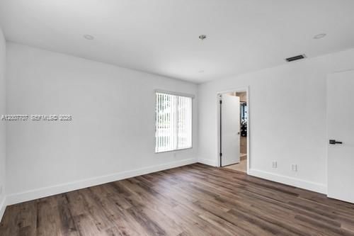 Real estate property located at 13770 192nd St, Miami-dade, 5.5 Acre W 4/3 Crossfenced, Miami, FL