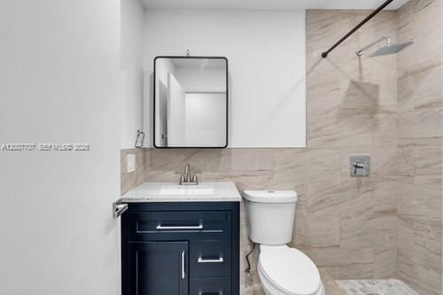 Real estate property located at 13770 192nd St, Miami-dade, 5.5 Acre W 4/3 Crossfenced, Miami, FL