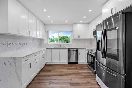 Real estate property located at 13770 192nd St, Miami-dade, 5.5 Acre W 4/3 Crossfenced, Miami, FL