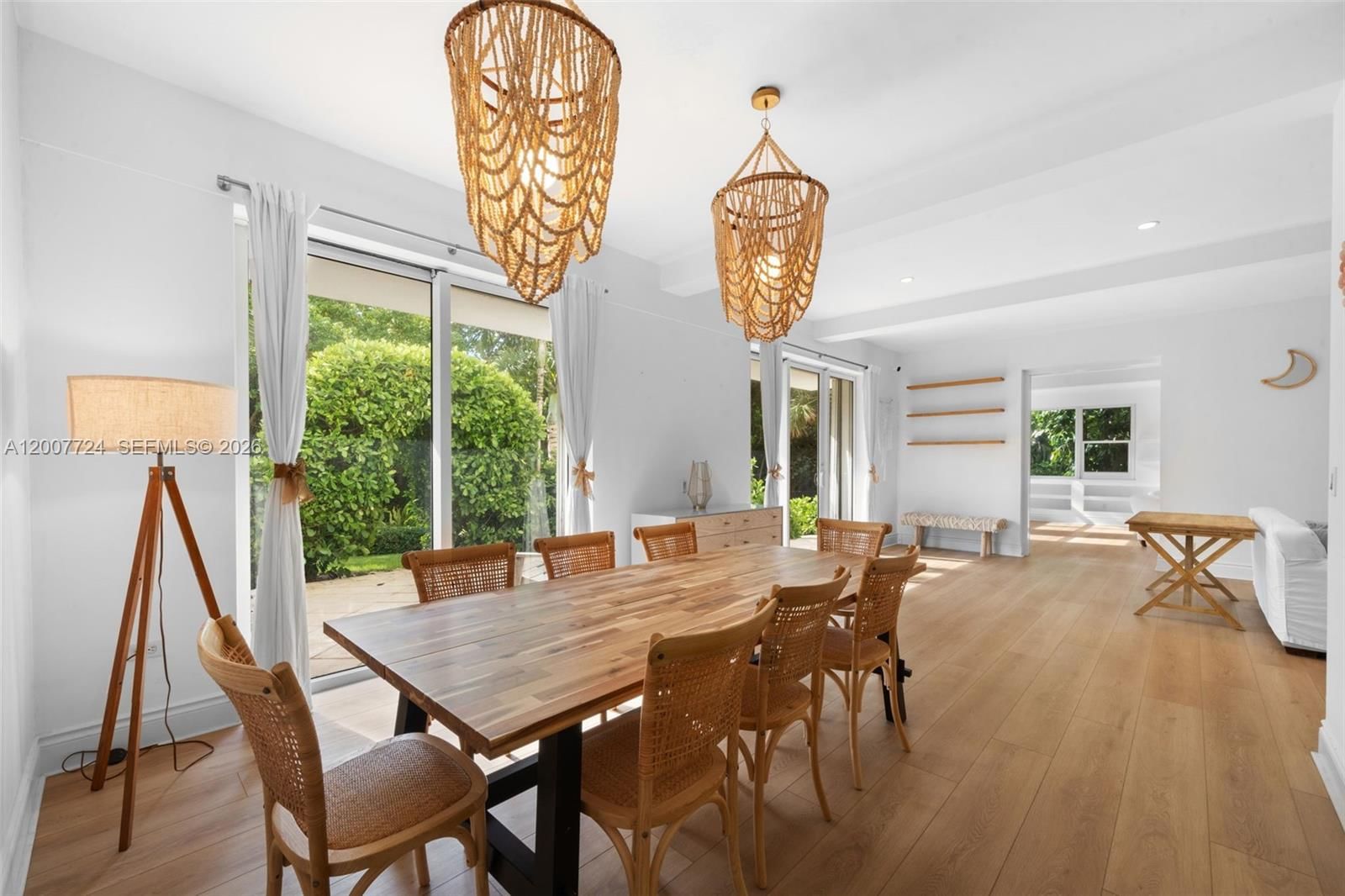 Real estate property located at 200 Ocean Lane Dr #108, Miami-dade, Island House Apt Inc - Co, Key Biscayne, FL