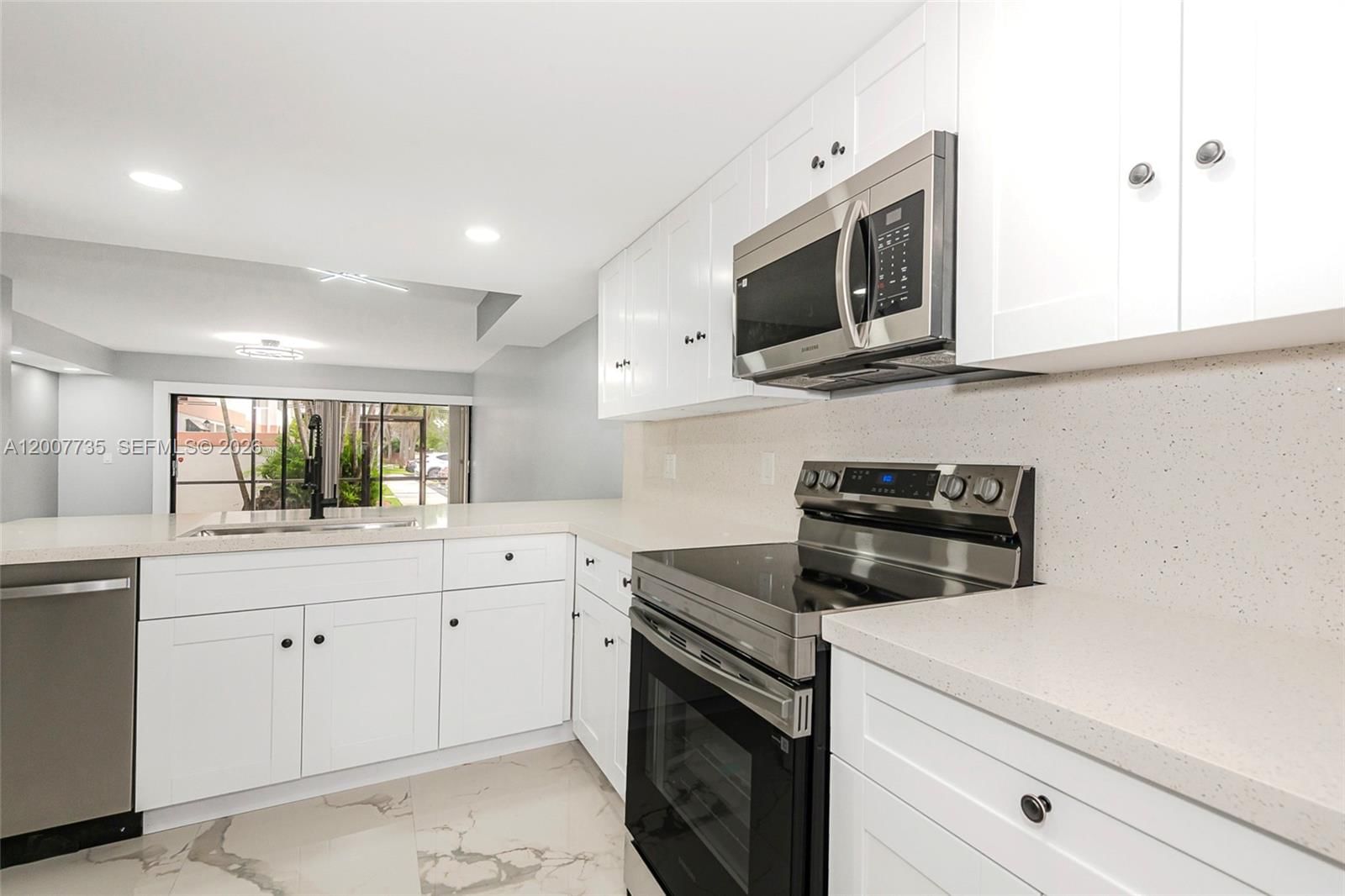 Real estate property located at 7111 42nd Pl, Broward, Orange Plat, Davie, FL