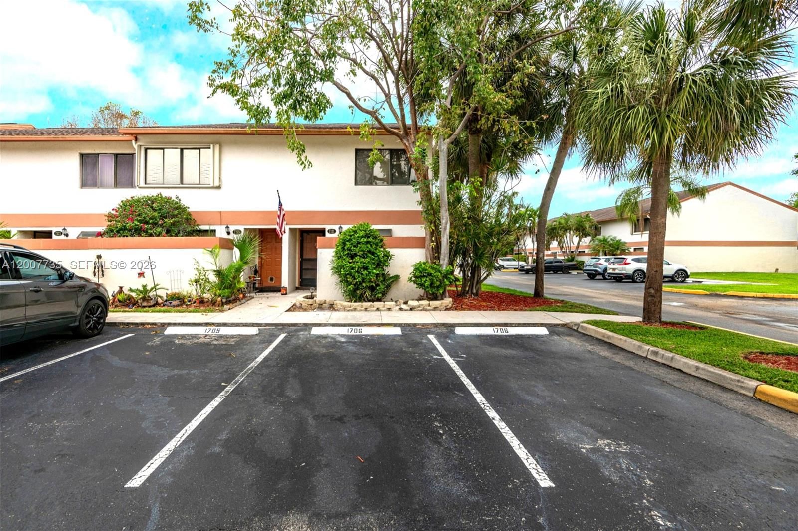 Real estate property located at 7111 42nd Pl, Broward, Orange Plat, Davie, FL