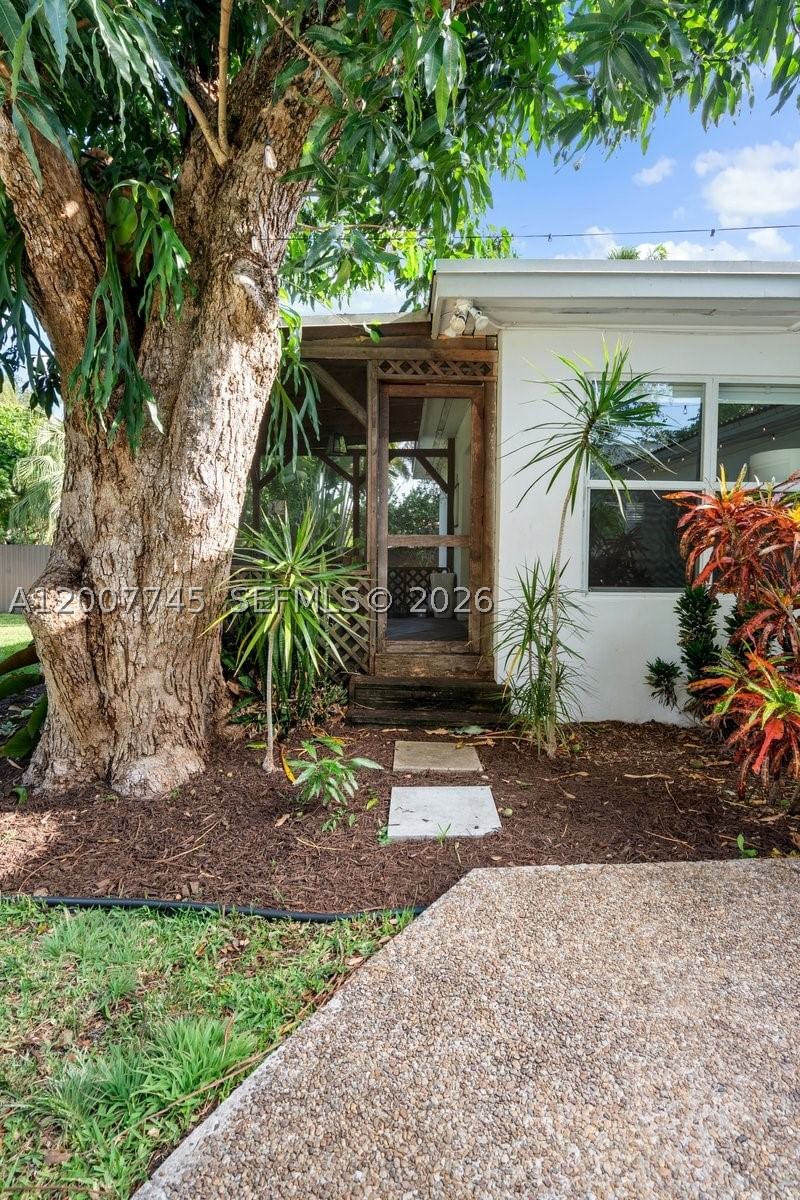 Real estate property located at 11790 8th Ave, Miami-dade, Griffing Biscayne Park Es, Biscayne Park, FL