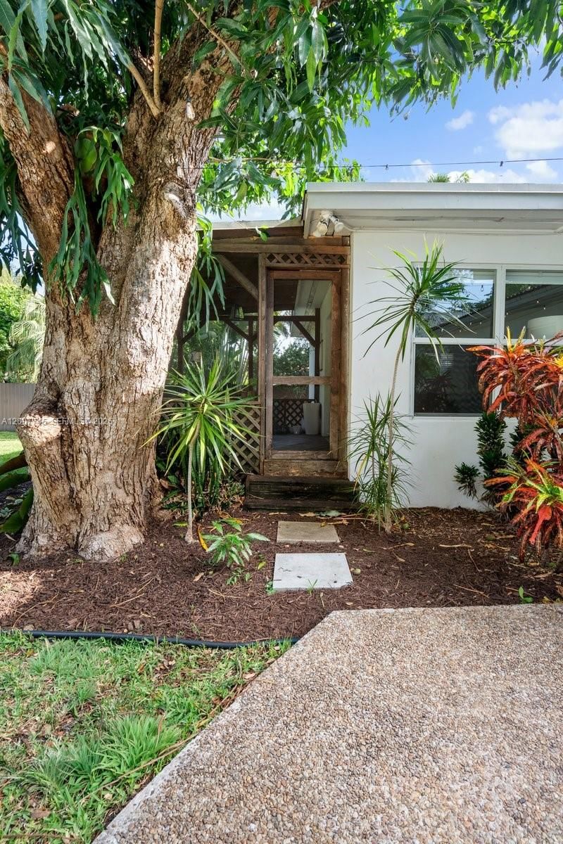 Real estate property located at 11790 8th Ave, Miami-dade, Griffing Biscayne Park Es, Biscayne Park, FL