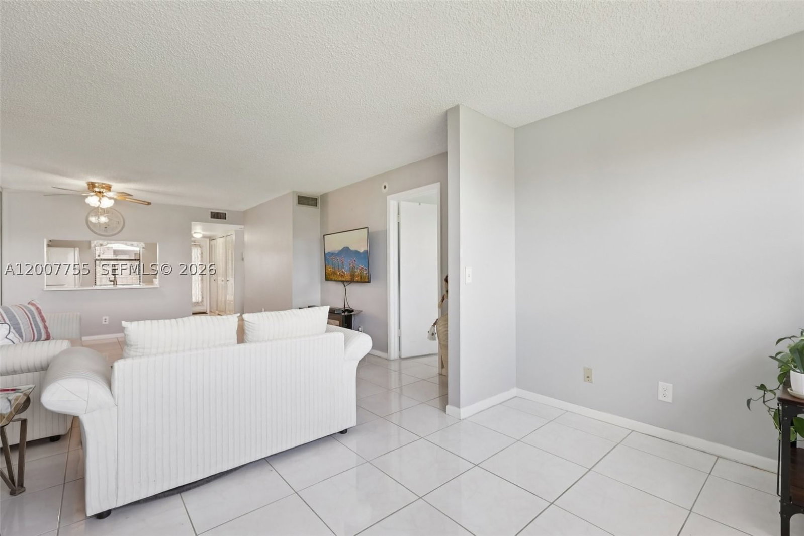Real estate property located at 2793 104th Ave #401, Broward, Sunrise Lakes 216 Condo, Sunrise, FL