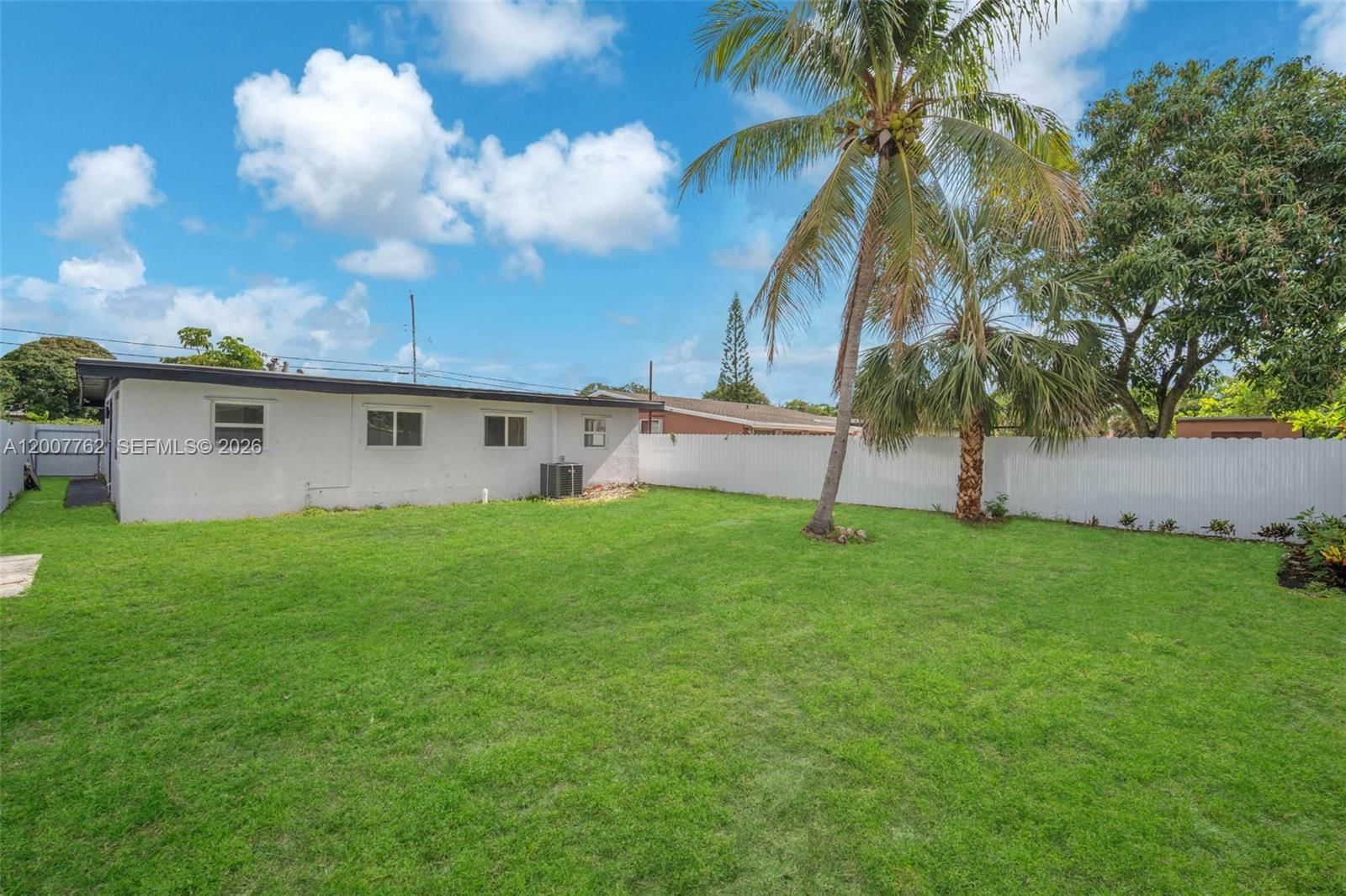 Real estate property located at 2572 20th St, Broward, North West Lauderdale, Fort Lauderdale, FL