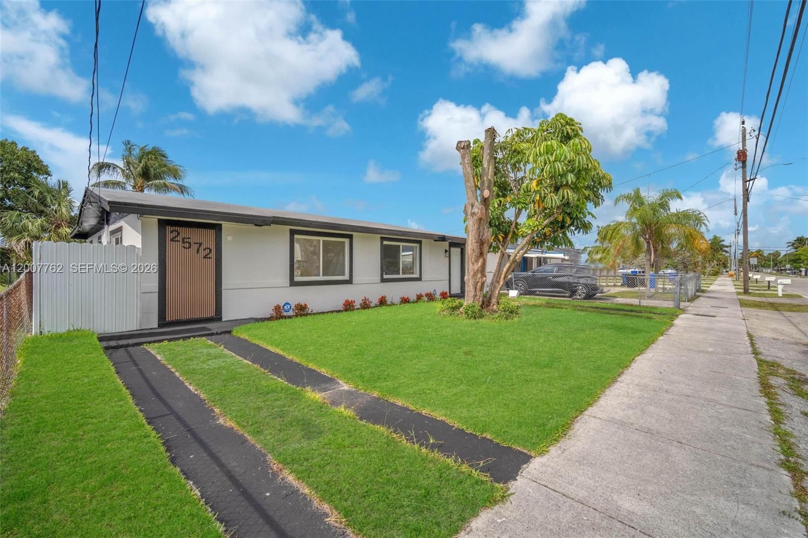 Real estate property located at 2572 20th St, Broward, North West Lauderdale, Fort Lauderdale, FL