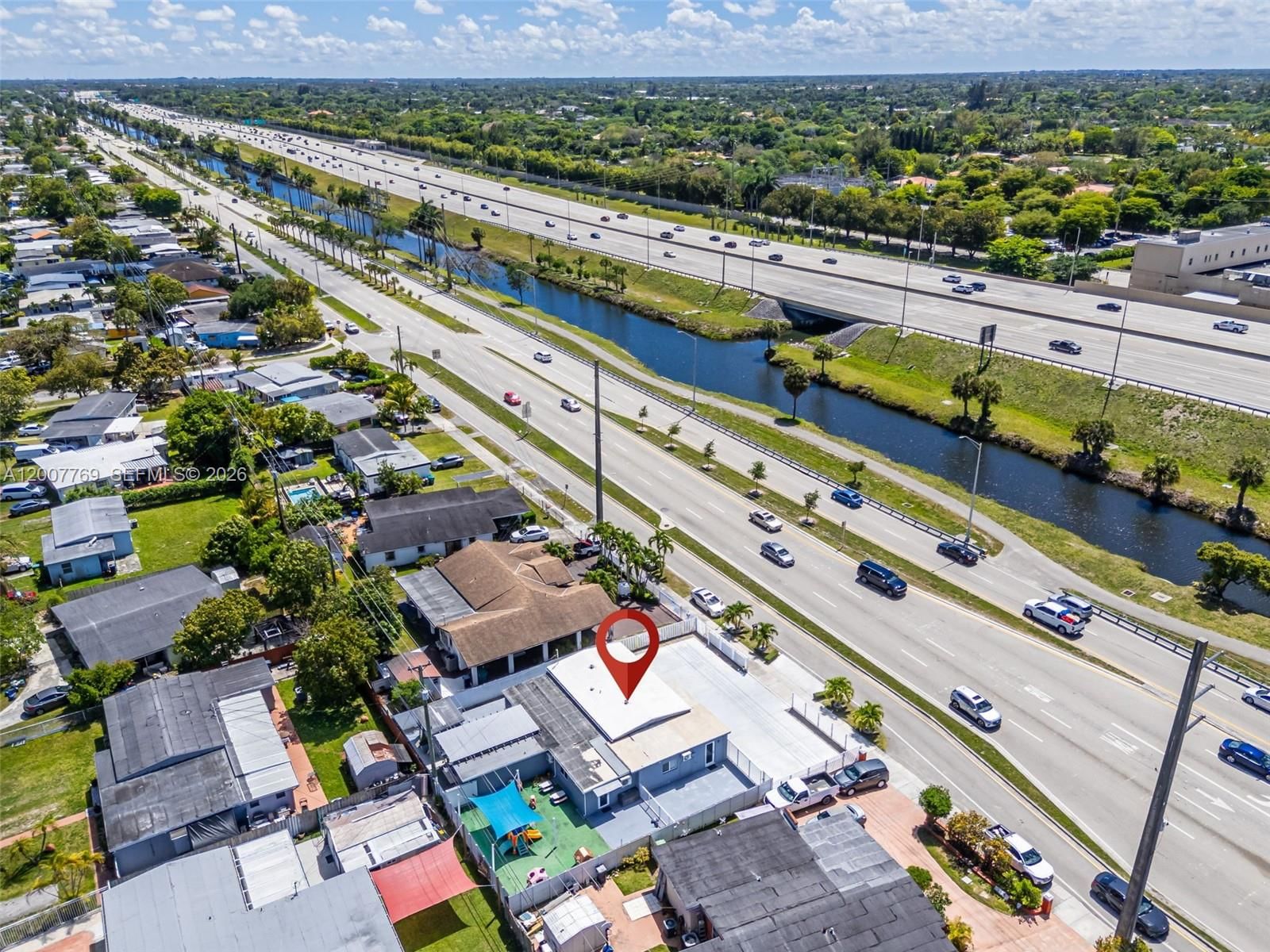 Real estate property located at 4041 117th Ave, Miami-dade, Westwood Lake, Miami, FL