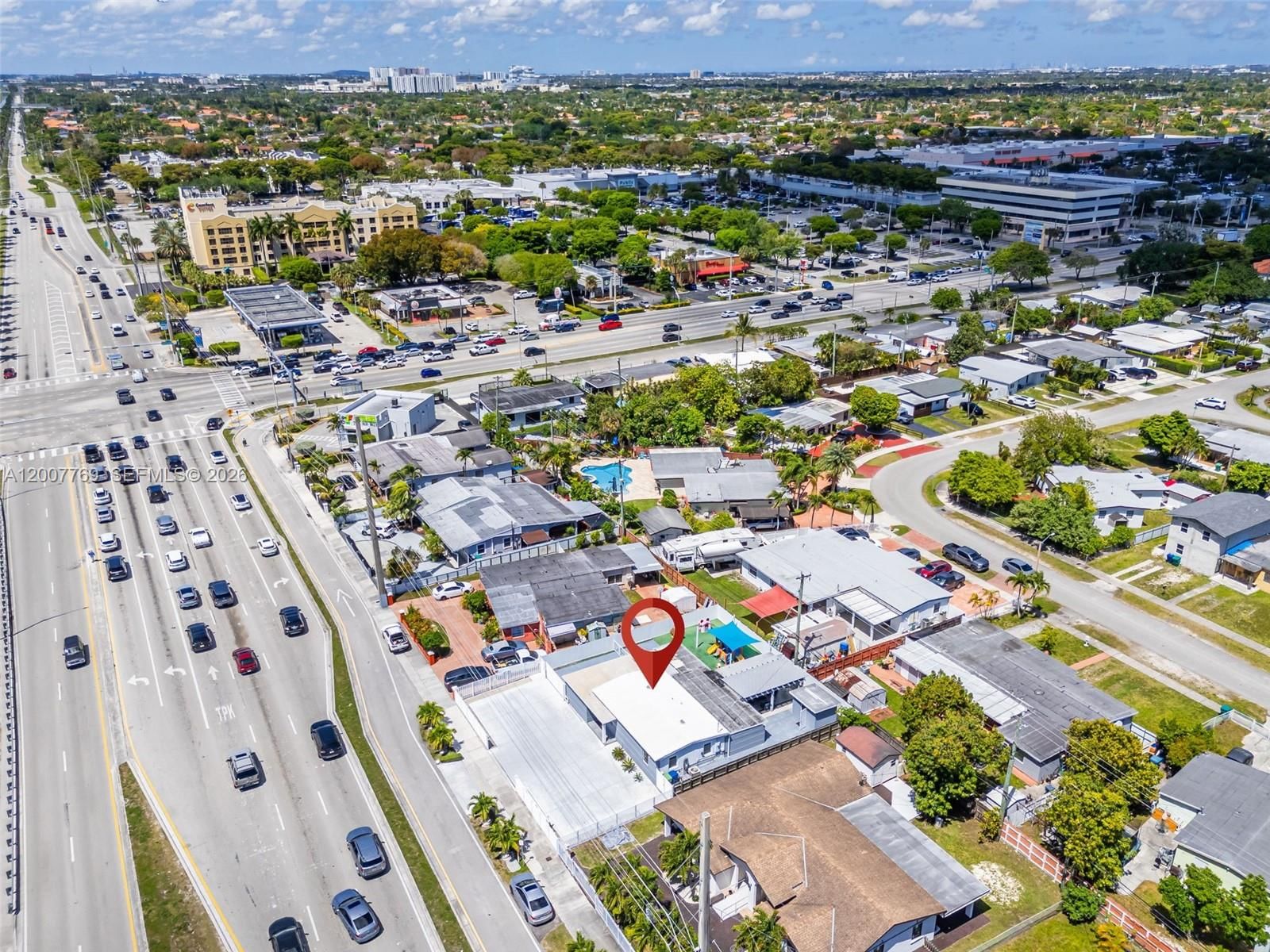 Real estate property located at 4041 117th Ave, Miami-dade, Westwood Lake, Miami, FL