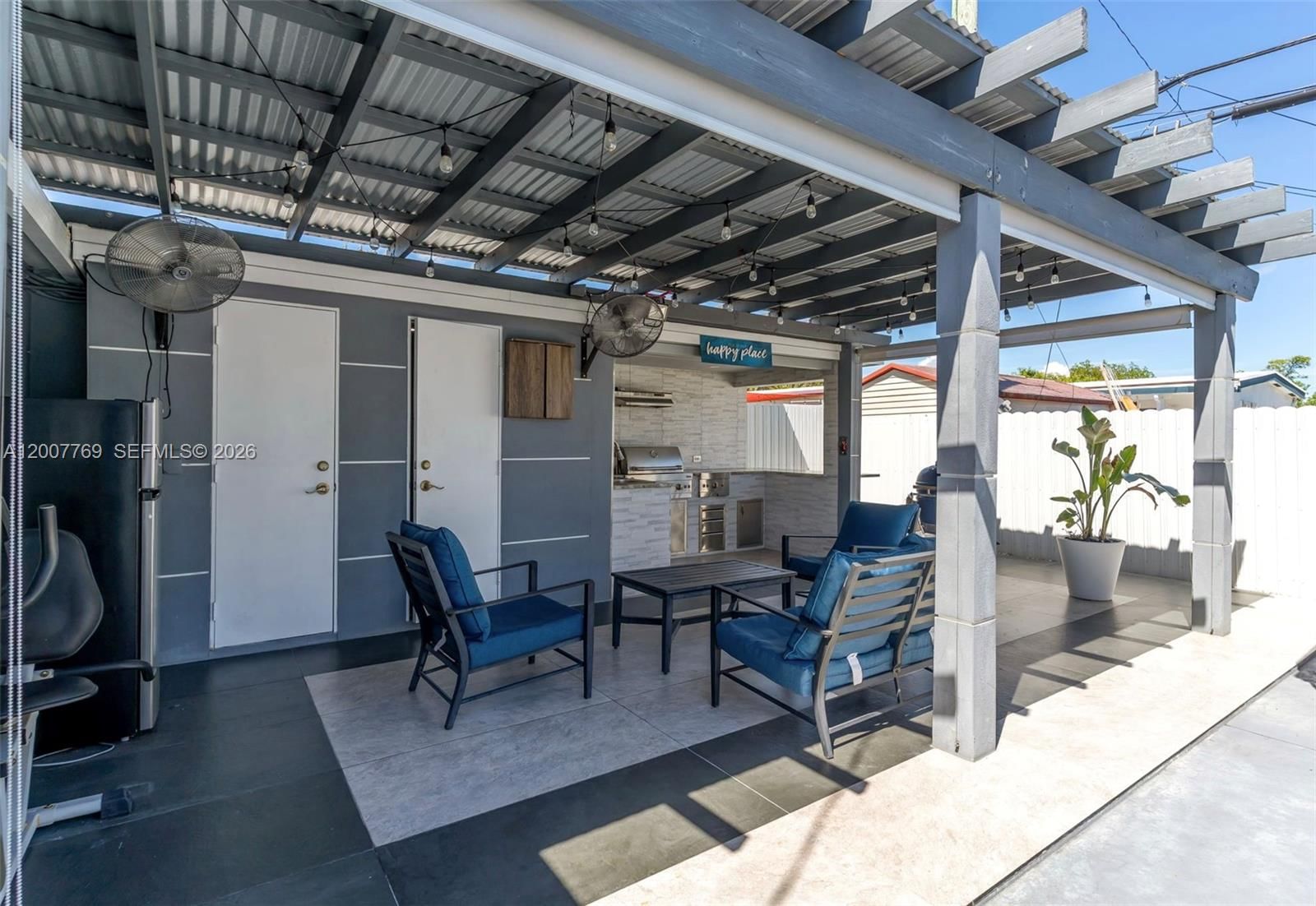 Real estate property located at 4041 117th Ave, Miami-dade, Westwood Lake, Miami, FL