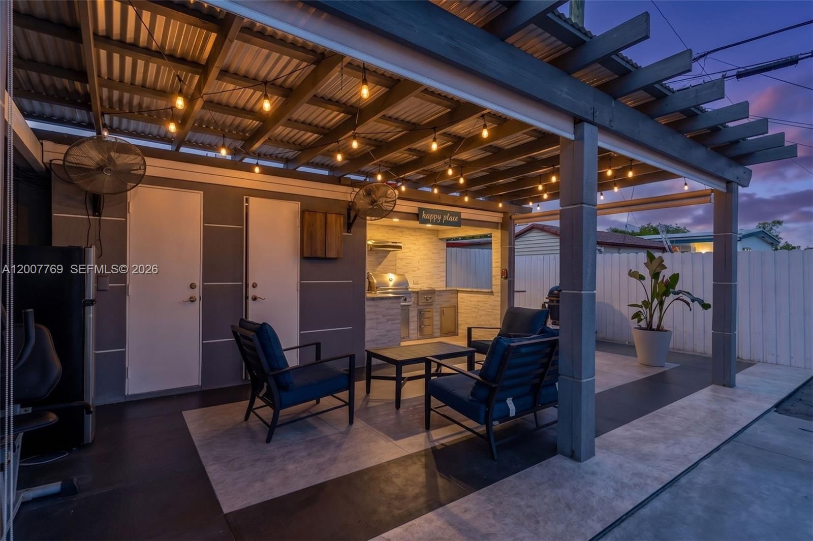 Real estate property located at 4041 117th Ave, Miami-dade, Westwood Lake, Miami, FL