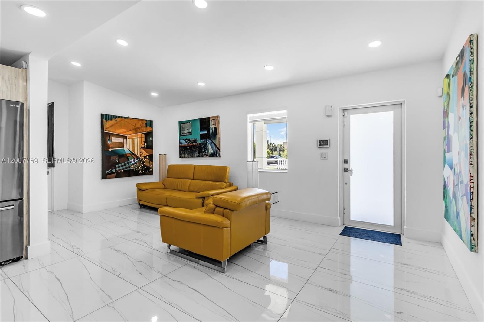 Real estate property located at 4041 117th Ave, Miami-dade, Westwood Lake, Miami, FL