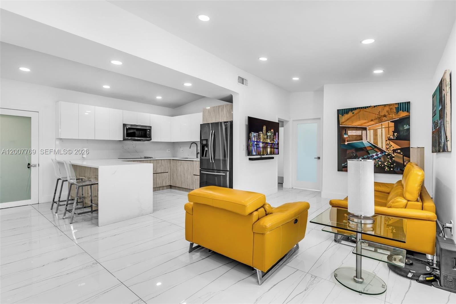 Real estate property located at 4041 117th Ave, Miami-dade, Westwood Lake, Miami, FL