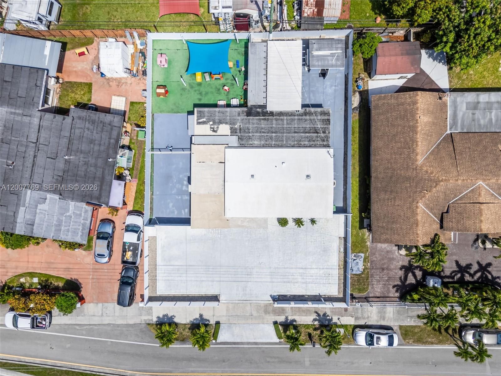 Real estate property located at 4041 117th Ave, Miami-dade, Westwood Lake, Miami, FL