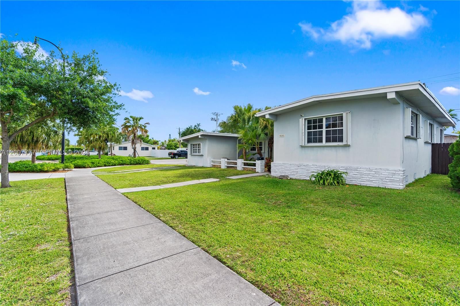 Real estate property located at 9500 Caribbean Blvd, Miami-dade, South Coral Homes Sec 2, Cutler Bay, FL