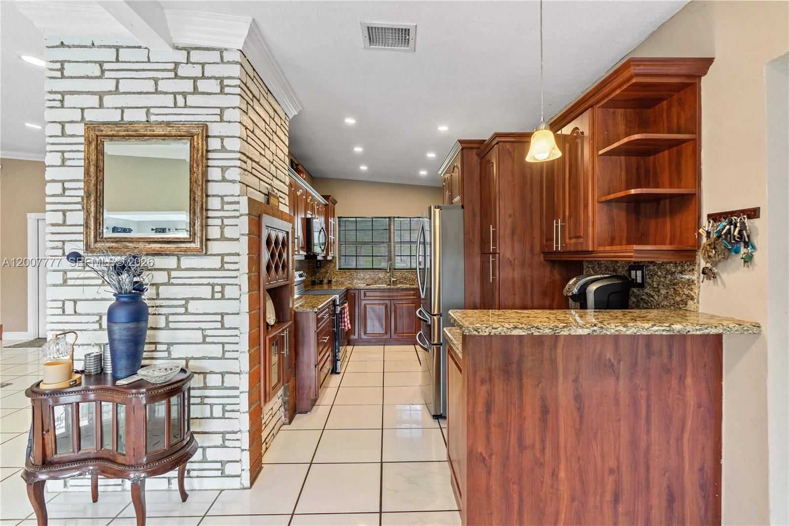 Real estate property located at 9500 Caribbean Blvd, Miami-dade, South Coral Homes Sec 2, Cutler Bay, FL