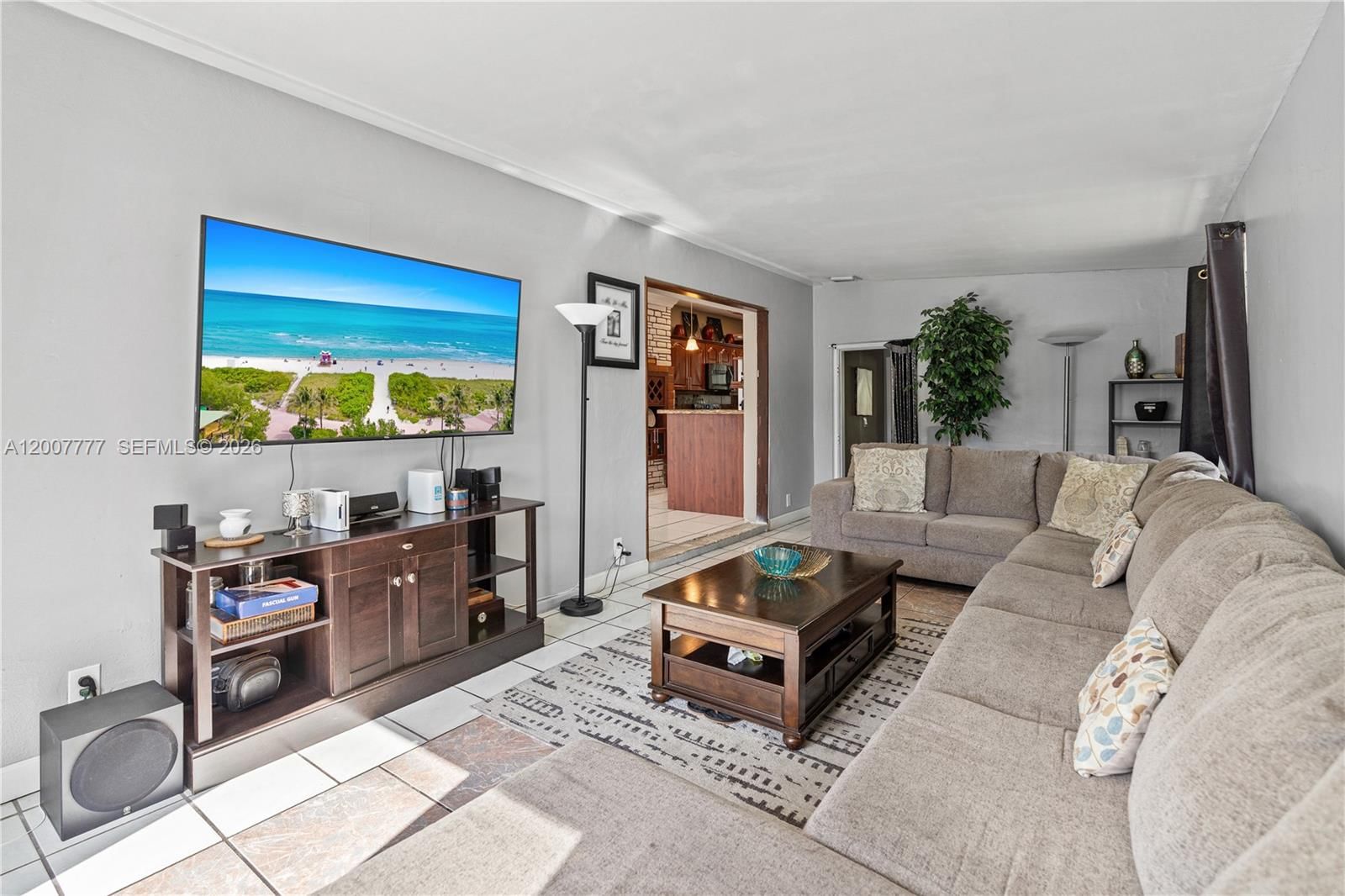 Real estate property located at 9500 Caribbean Blvd, Miami-dade, South Coral Homes Sec 2, Cutler Bay, FL