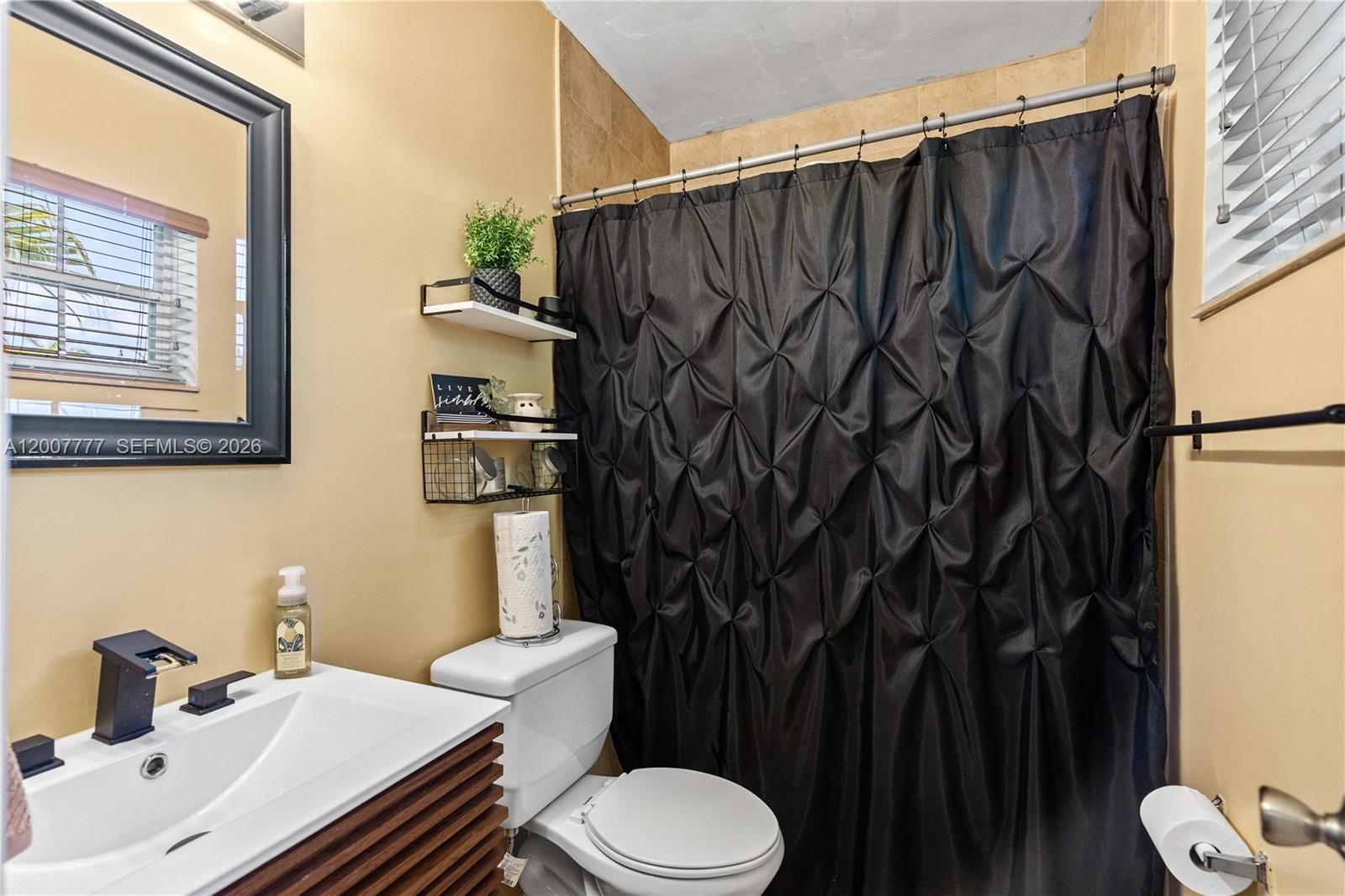 Real estate property located at 9500 Caribbean Blvd, Miami-dade, South Coral Homes Sec 2, Cutler Bay, FL