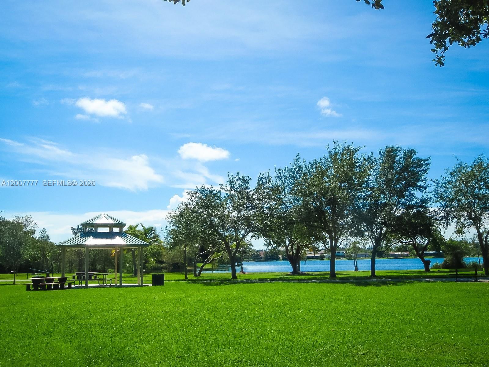 Real estate property located at 9500 Caribbean Blvd, Miami-dade, South Coral Homes Sec 2, Cutler Bay, FL