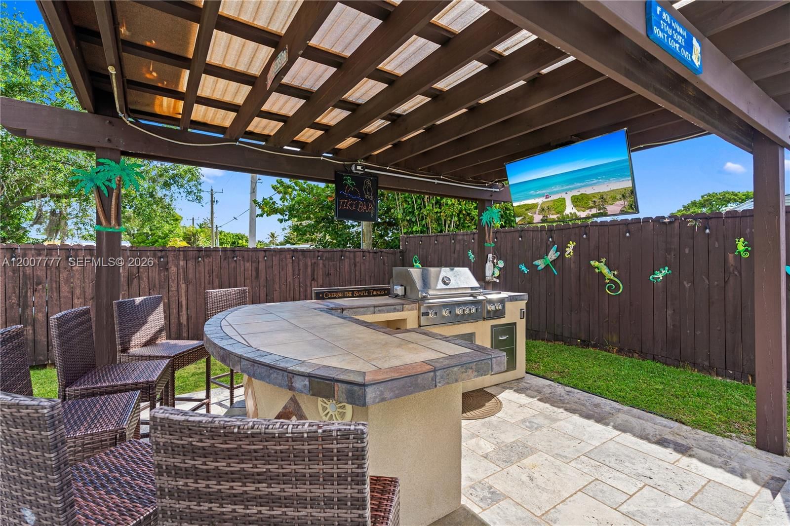 Real estate property located at 9500 Caribbean Blvd, Miami-dade, South Coral Homes Sec 2, Cutler Bay, FL