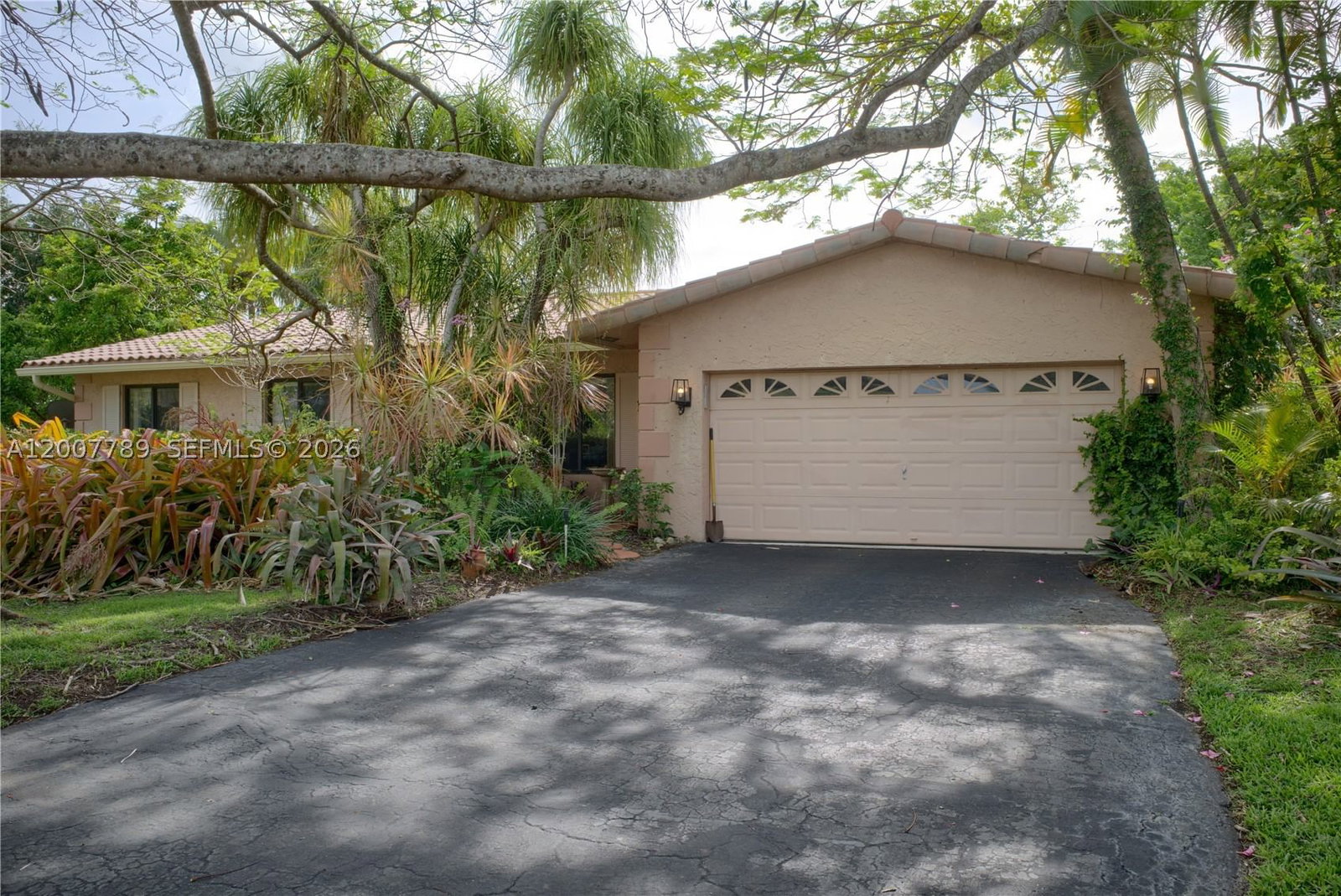 Real estate property located at 11075 38th St, Broward, Windings, Coral Springs, FL