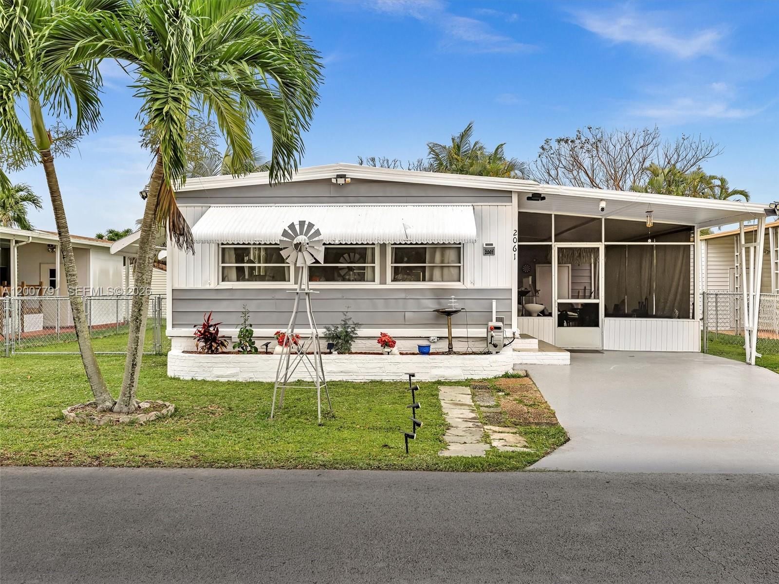 Real estate property located at 2061 83rd Ave, Broward, Park City Sec Three, Davie, FL