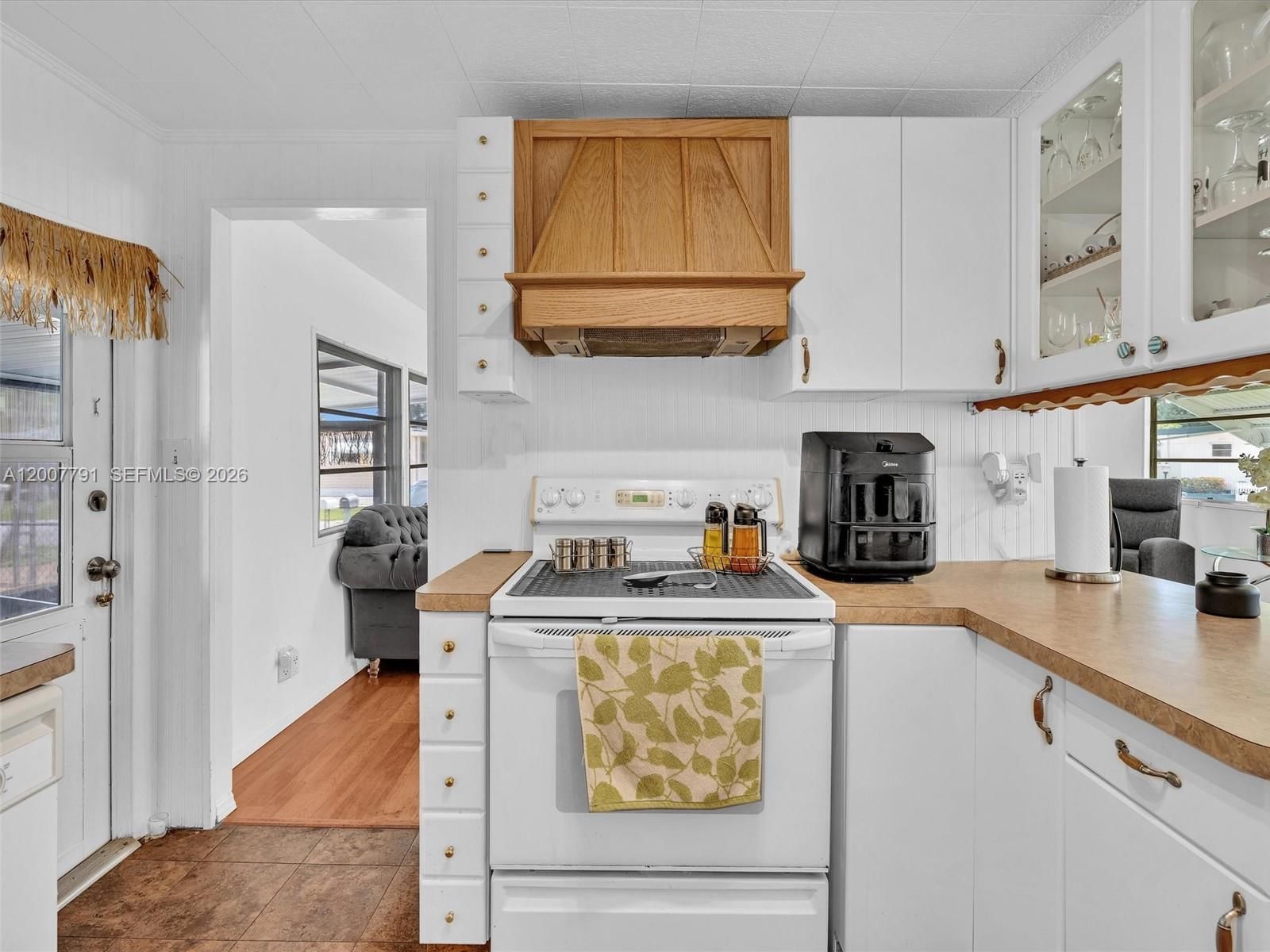 Real estate property located at 2061 83rd Ave, Broward, Park City Sec Three, Davie, FL