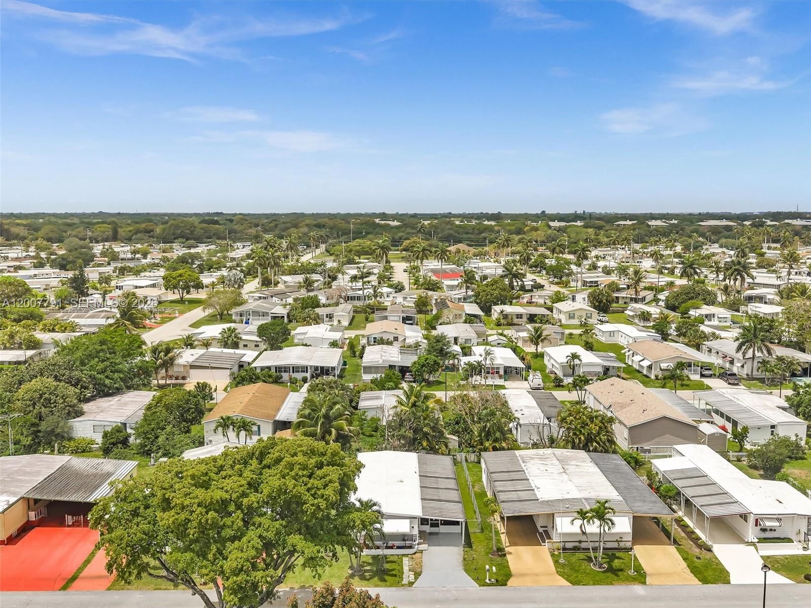 Real estate property located at 2061 83rd Ave, Broward, Park City Sec Three, Davie, FL