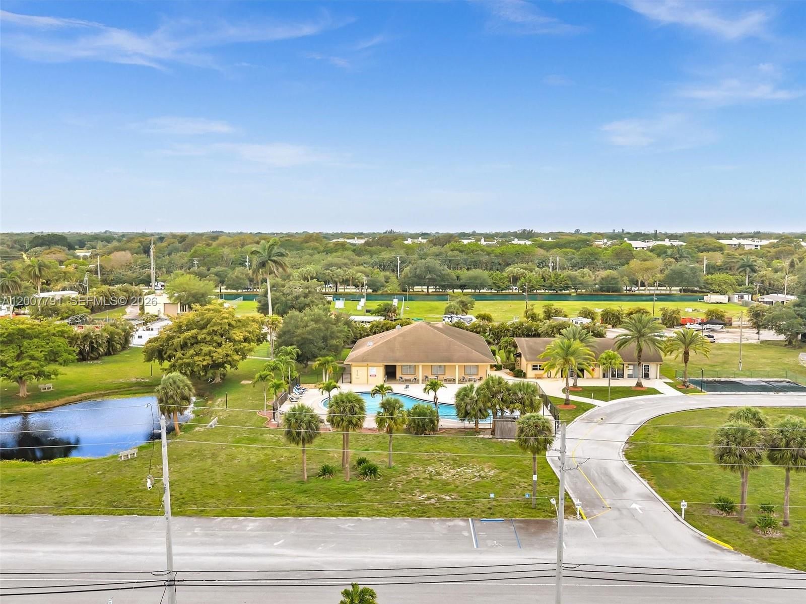 Real estate property located at 2061 83rd Ave, Broward, Park City Sec Three, Davie, FL