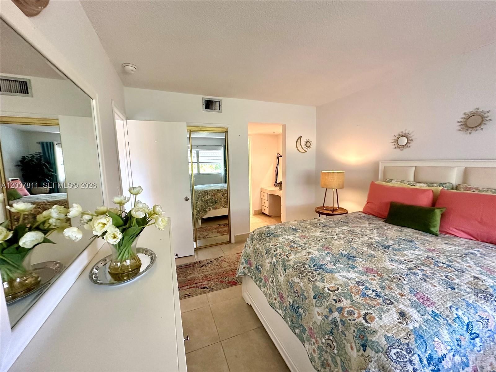 Real estate property located at 1001 Hillcrest Ct #306, Broward, Hillcrest Country Club Apt, Hollywood, FL