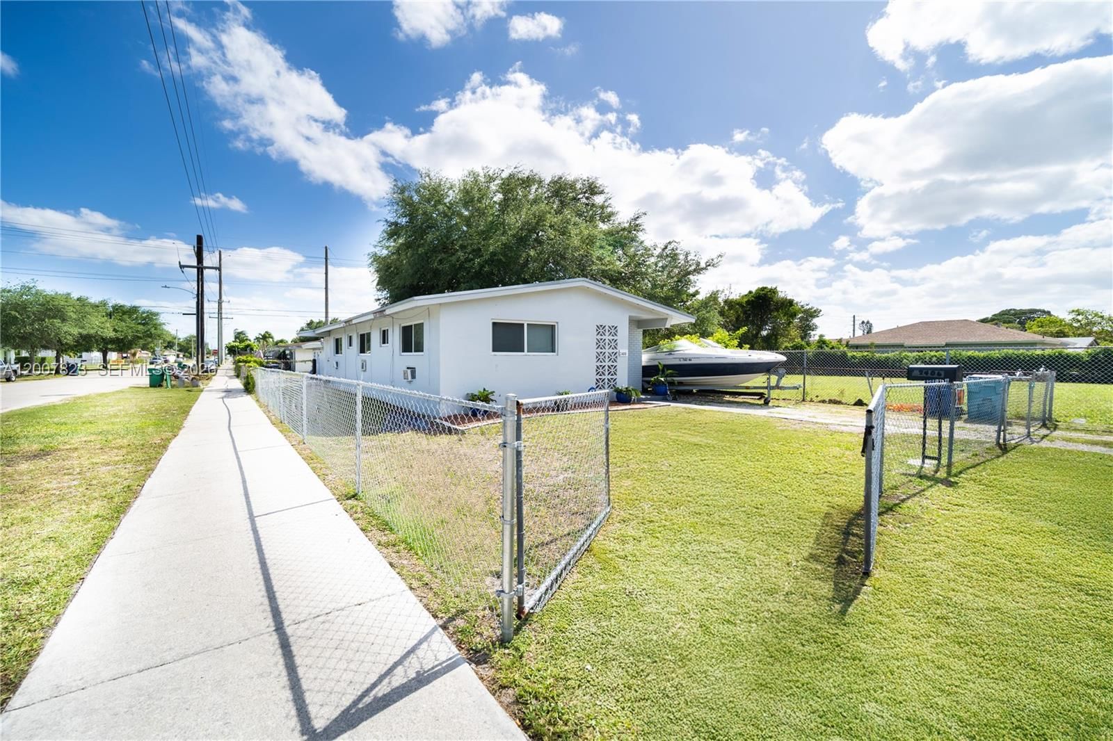 Real estate property located at 2406 67th St, Miami-dade, Elizabeth Park, Miami, FL