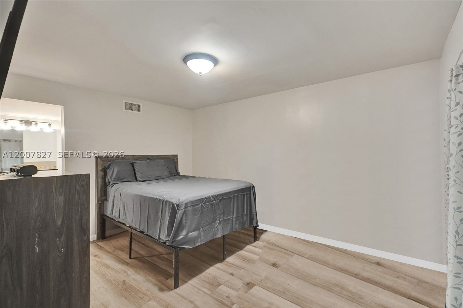 Real estate property located at 20025 3rd Ct #8, Miami-dade, Quatraine Condo I Ph I, Miami, FL