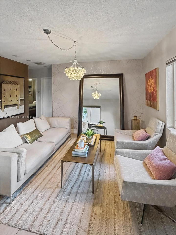 Real estate property located at 1423 Holly Heights Dr #11, Broward, Cascade At Holly Heights, Fort Lauderdale, FL