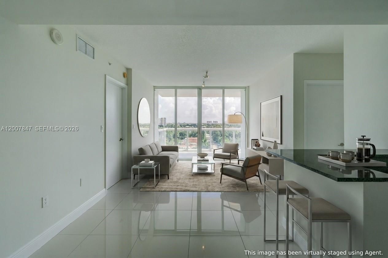 Real estate property located at 1871 S River Dr #802, Miami-dade, Terrazas Riverpark Villag, Miami, FL