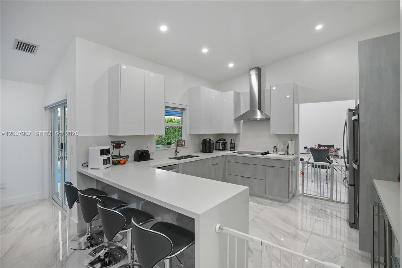 Real estate property located at 14005 17th Ter, Miami-dade, Miche Gardens, Miami, FL